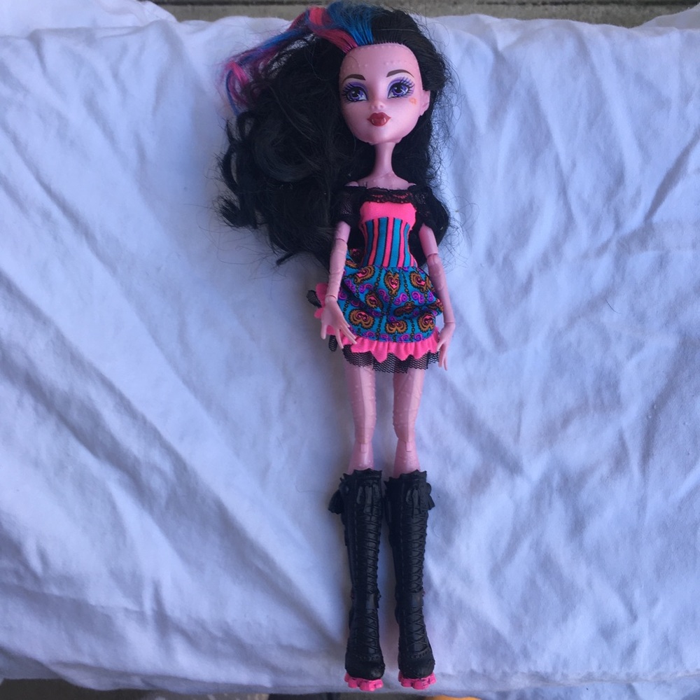 Monster High Freaky Fusion Dracubecca